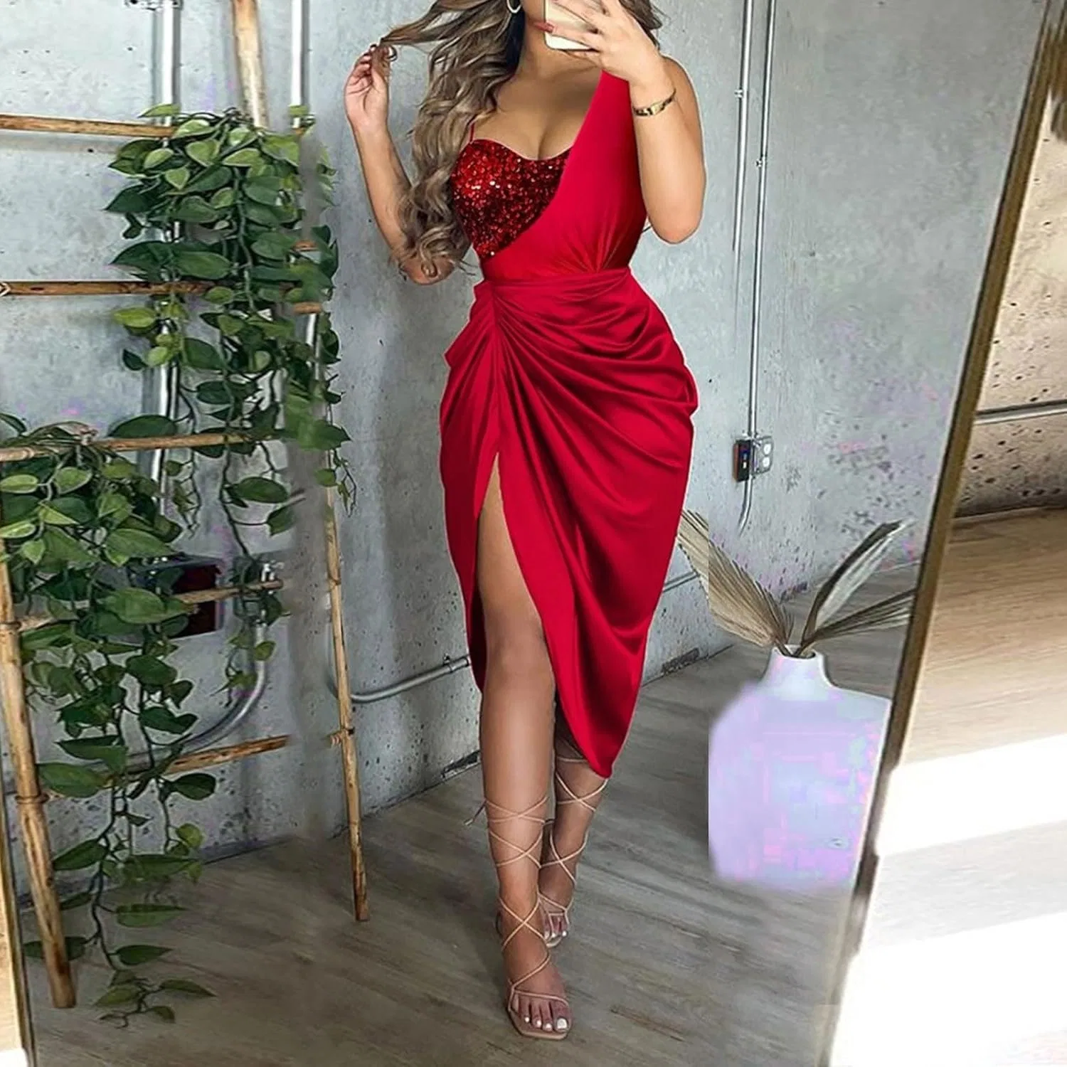 Женское вечернее платье с одним рукавом и разрезом PETYCZEN, Red — фото 2