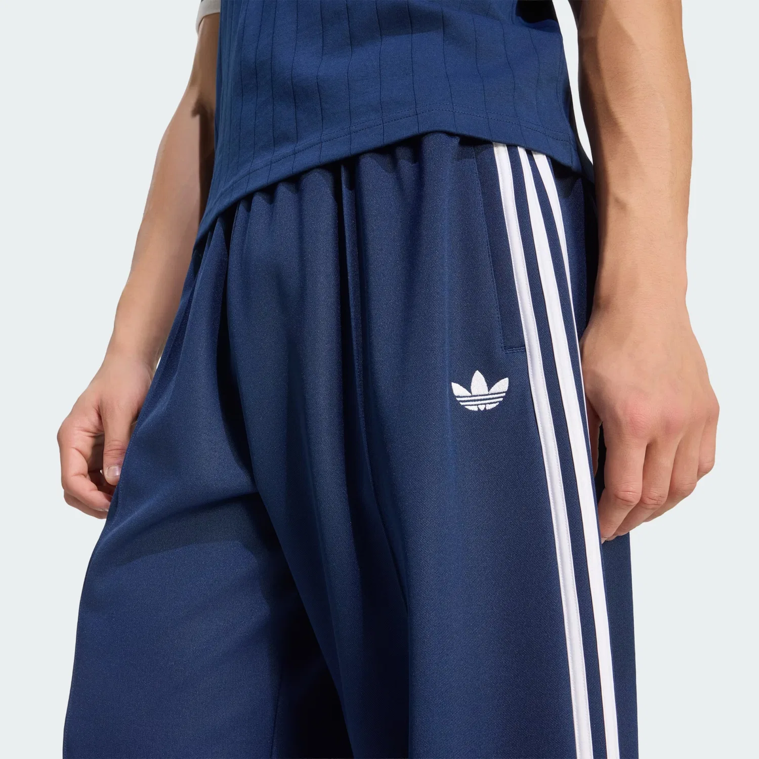 Брюки Adidas Originals с широкими штанинами, темно-синие — фото 4