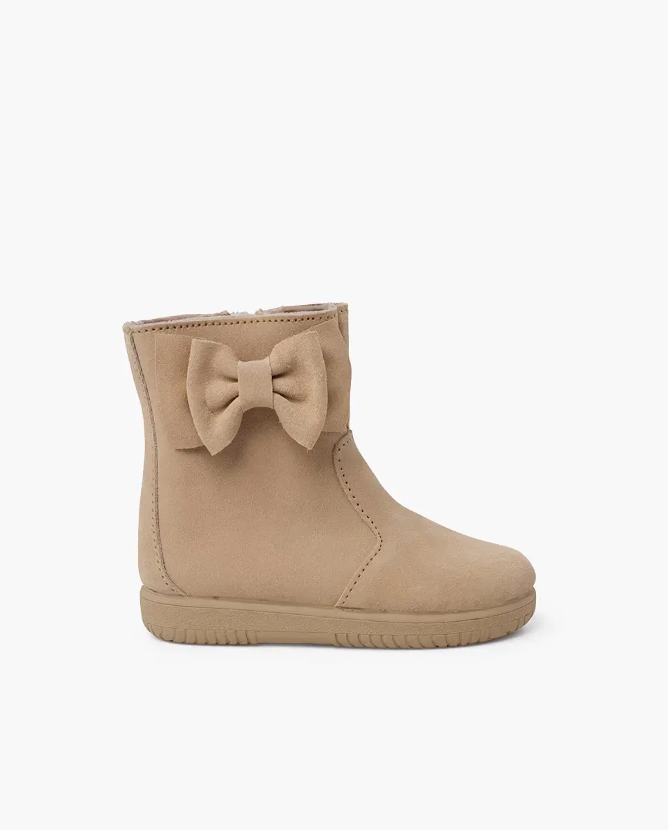 Детские ботинки для девочек из замши с бантом Pisamonas, Beige