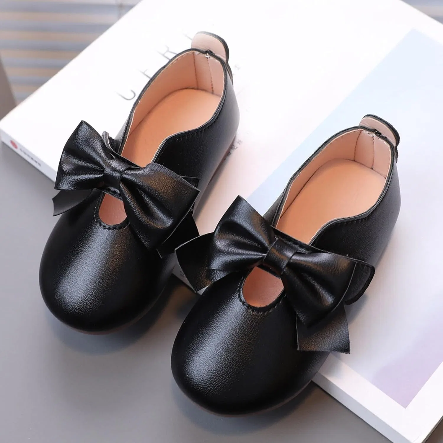 Детские туфли для девочек с бантом, кожаные, мягкая подошва, Black — фото 3