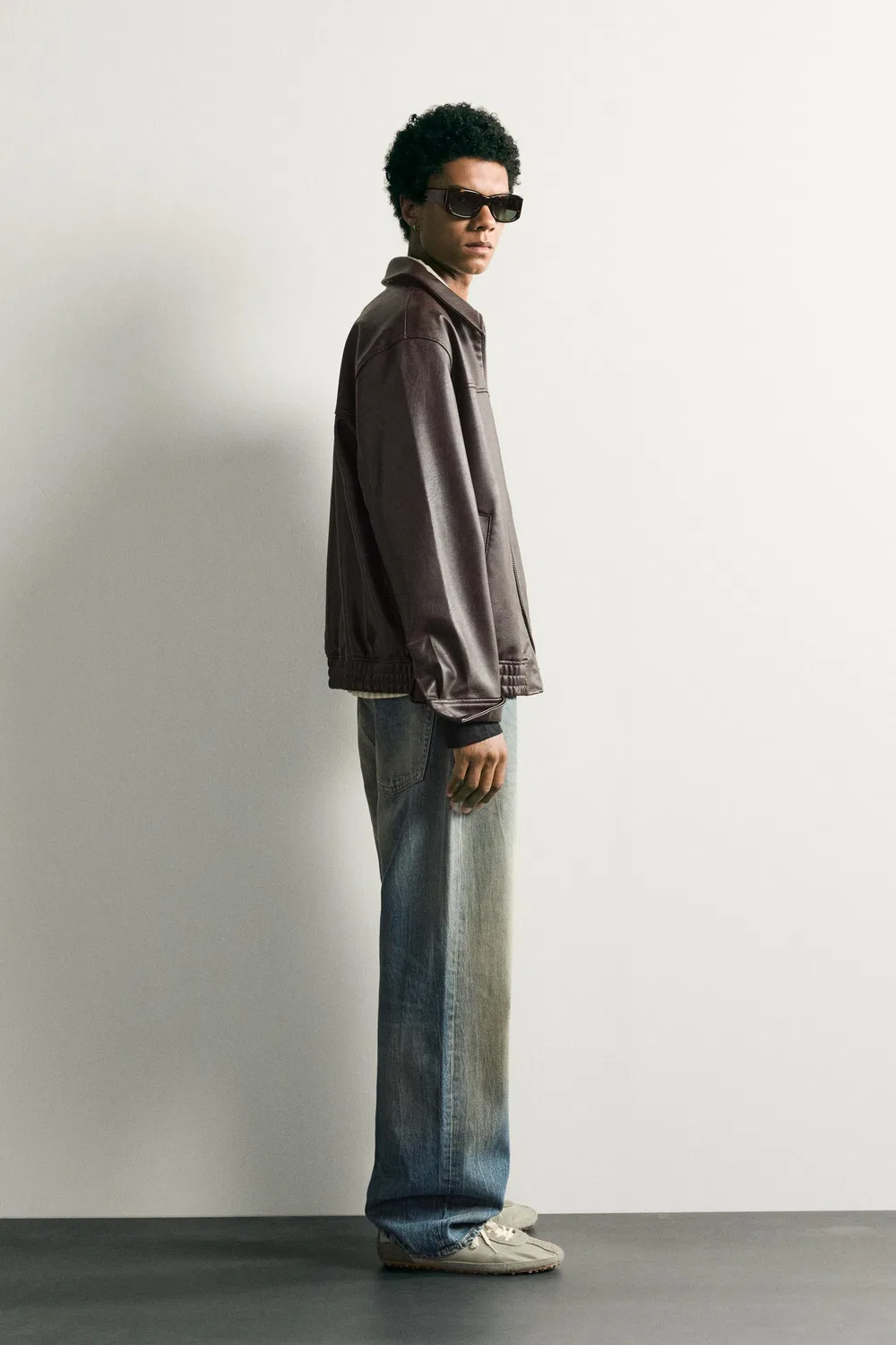 Куртка свободного кроя с эффектом кожи. ZARA, Chocolate brown — фото 4