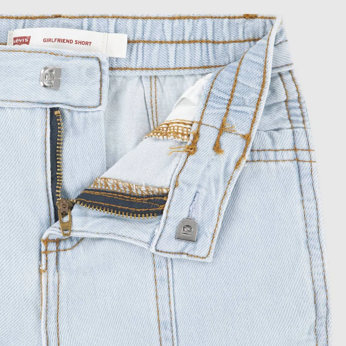 Джинсовые шорты с дельфинами для девочек 4-6 лет Levi's, Wow Me Over - Light Wash — фото 3