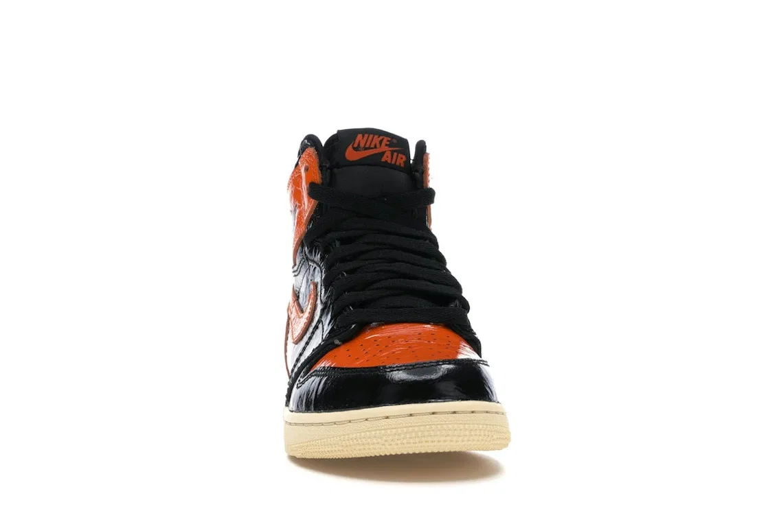 Детские кроссовки с принтом Jordan 1 Retro High Shattered Backboard 3.0 Jordan, Black/Pale Vanilla-Starfish — фото 2