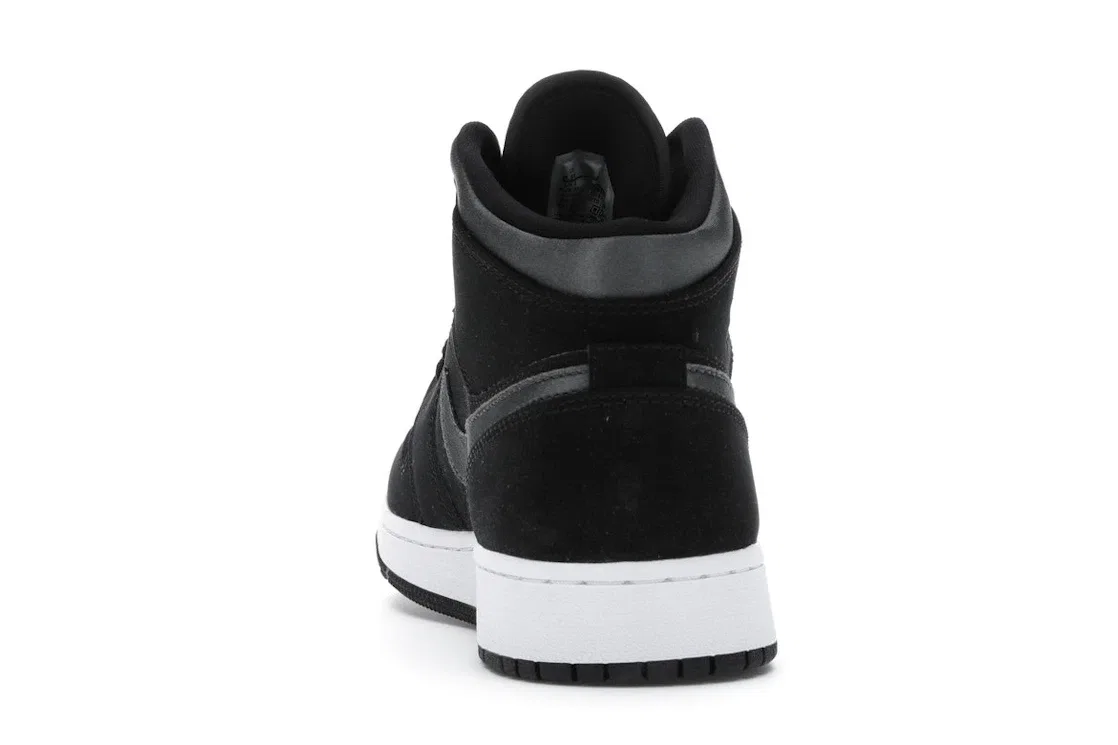 Детские кроссовки Lifestyle с брендовой расцветкой Jordan 1 Mid, Black/Grey — фото 4