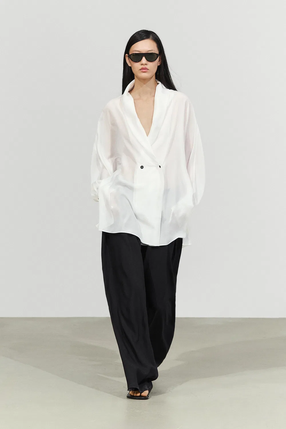 Кимоно Massimo Dutti, в стиле смокинга из 100% шелка, кремовый