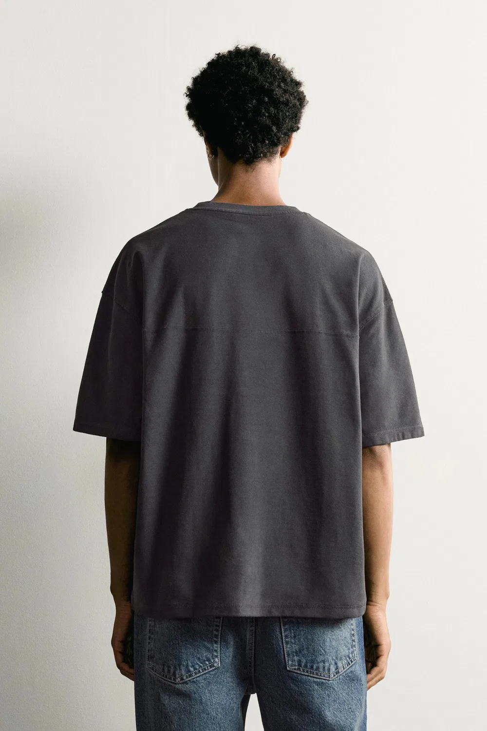 Футболка свободного кроя с декоративными швами. ZARA, Dark anthracite — фото 3
