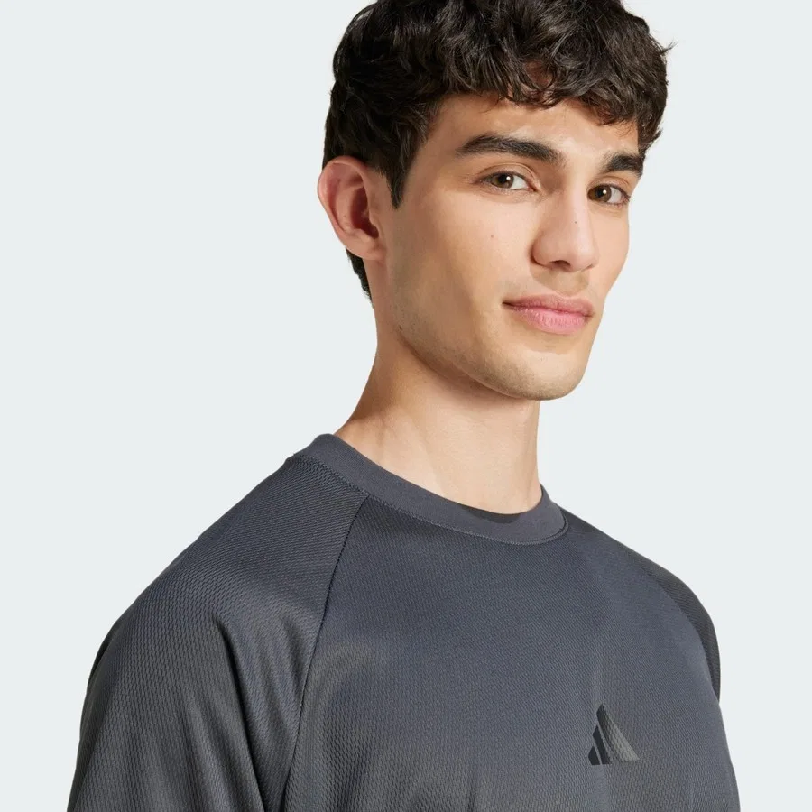 Футболка спортивная с принтом adidas Sportswear JD8097 Seasonal Essentials US Sport, Серый — фото 4