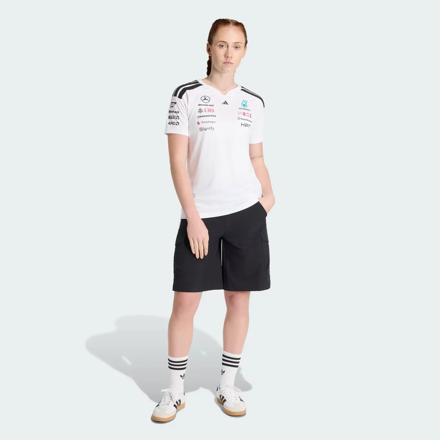 Женская гоночная футболка-джерси с вышитым логотипом Mercedes - AMG Petronas Formula 1 Team Driver Jersey Adidas Performance, белый — фото 4