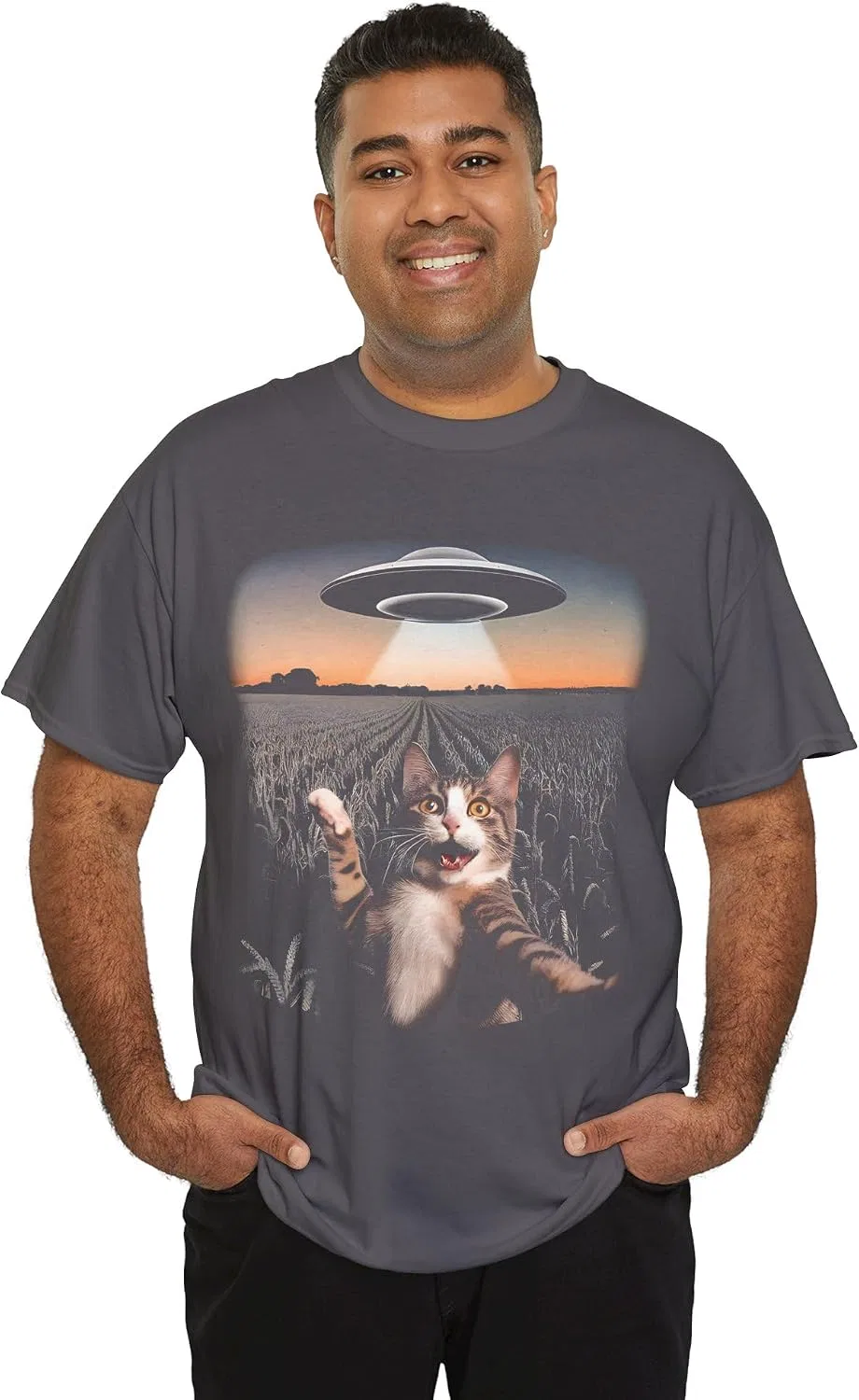 Женская футболка с принтом Cat Selfie with Alien UFO, тёмно-серый — фото 4