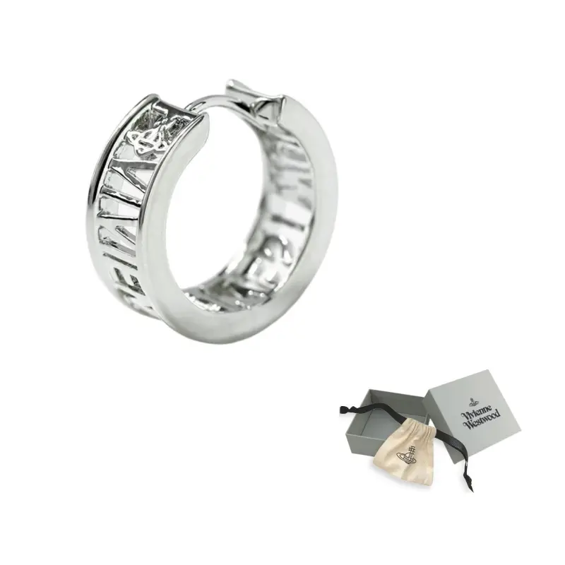 

Серьга с надписью Vivienne Westwood, серебро