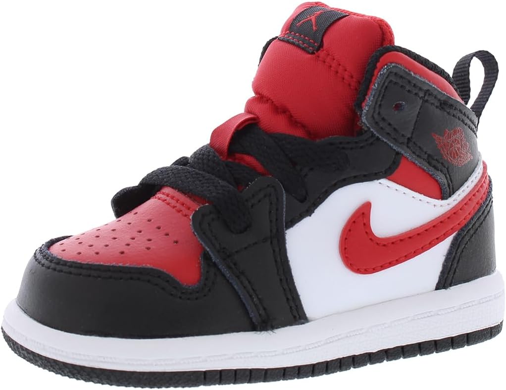 

Кроссовки Jordan Boy's Modern, белый/черный/красный