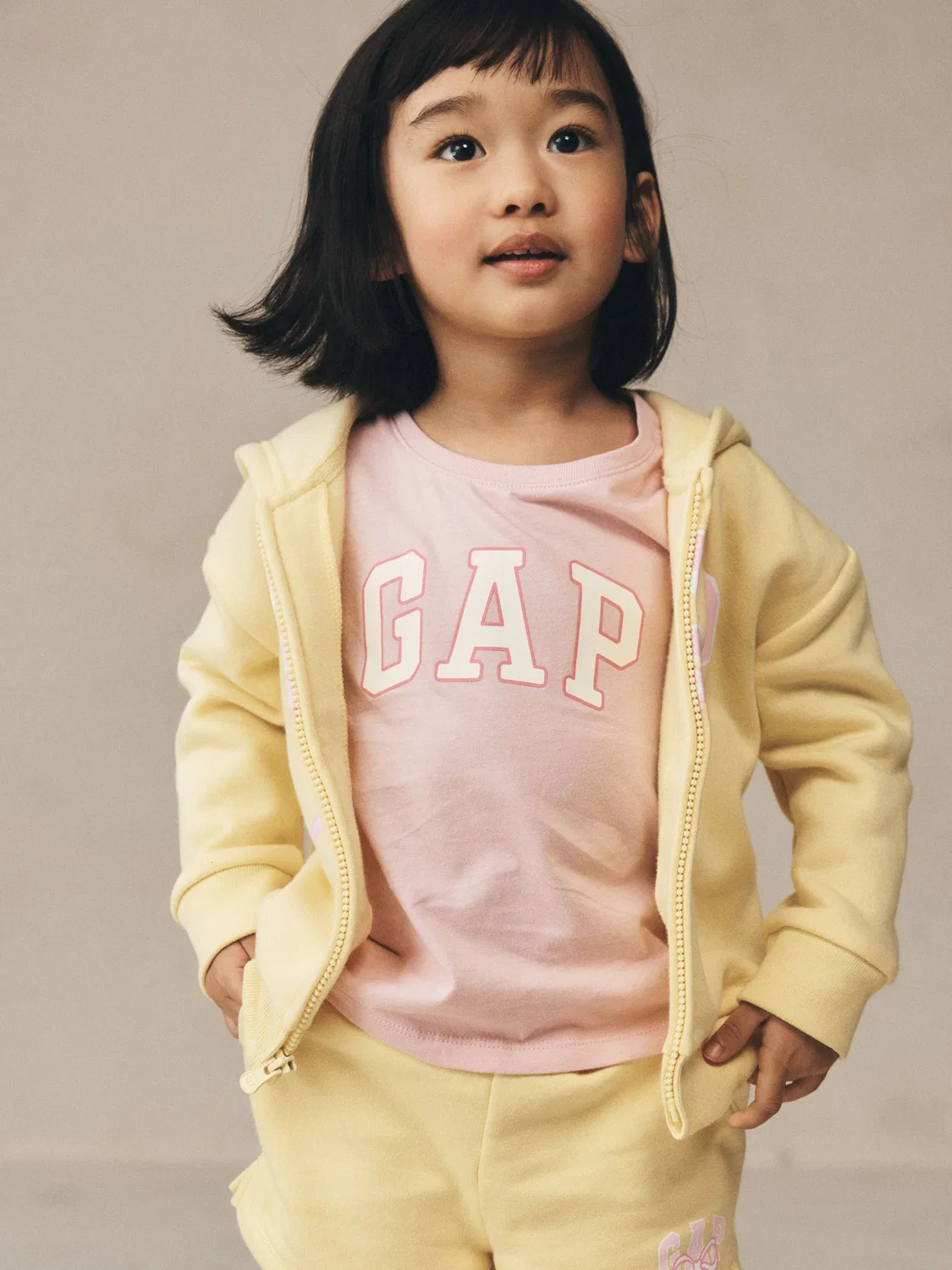 Футболка Gap Pink Logo Short Sleeve, розовая — фото 2