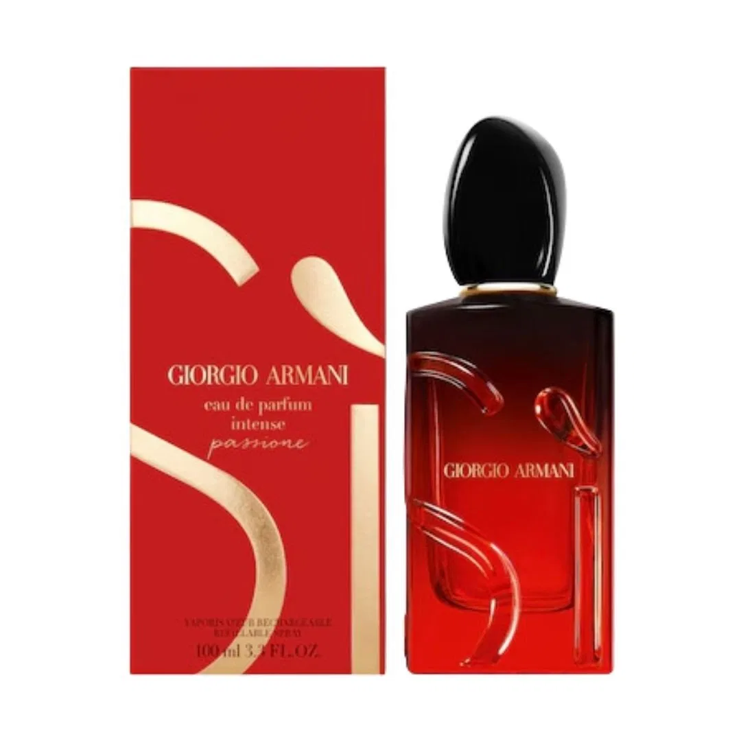 Женская туалетная вода Giorgio Armani Si Passione Intense (2024), 100 мл, Черная смородина — фото 2