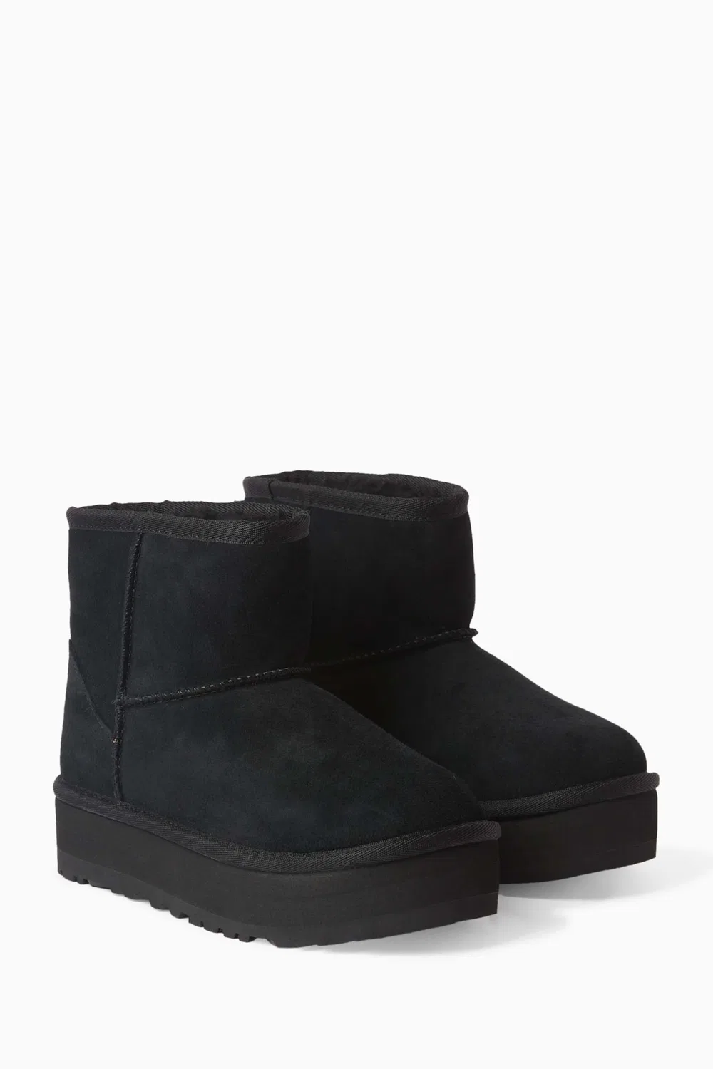 Ботинки на платформе из замши Classic Mini UGG, черный