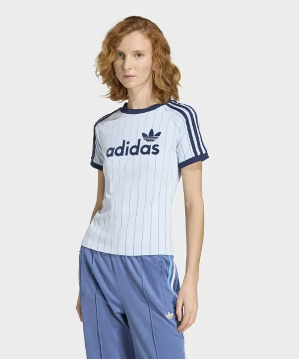 Футболка с графическим принтом Linear Callie, Adidas, Clear Sky Night Indigo