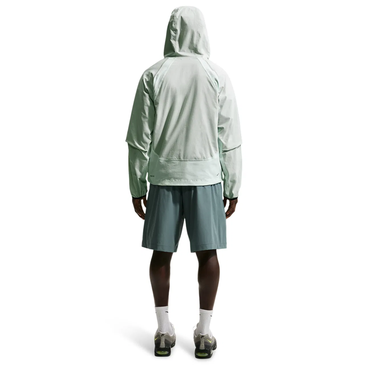Мужская куртка Tech Drifit Woven CB FZ Windrunner Nike, цвет Light Silver/Black/Barely Green — фото 4