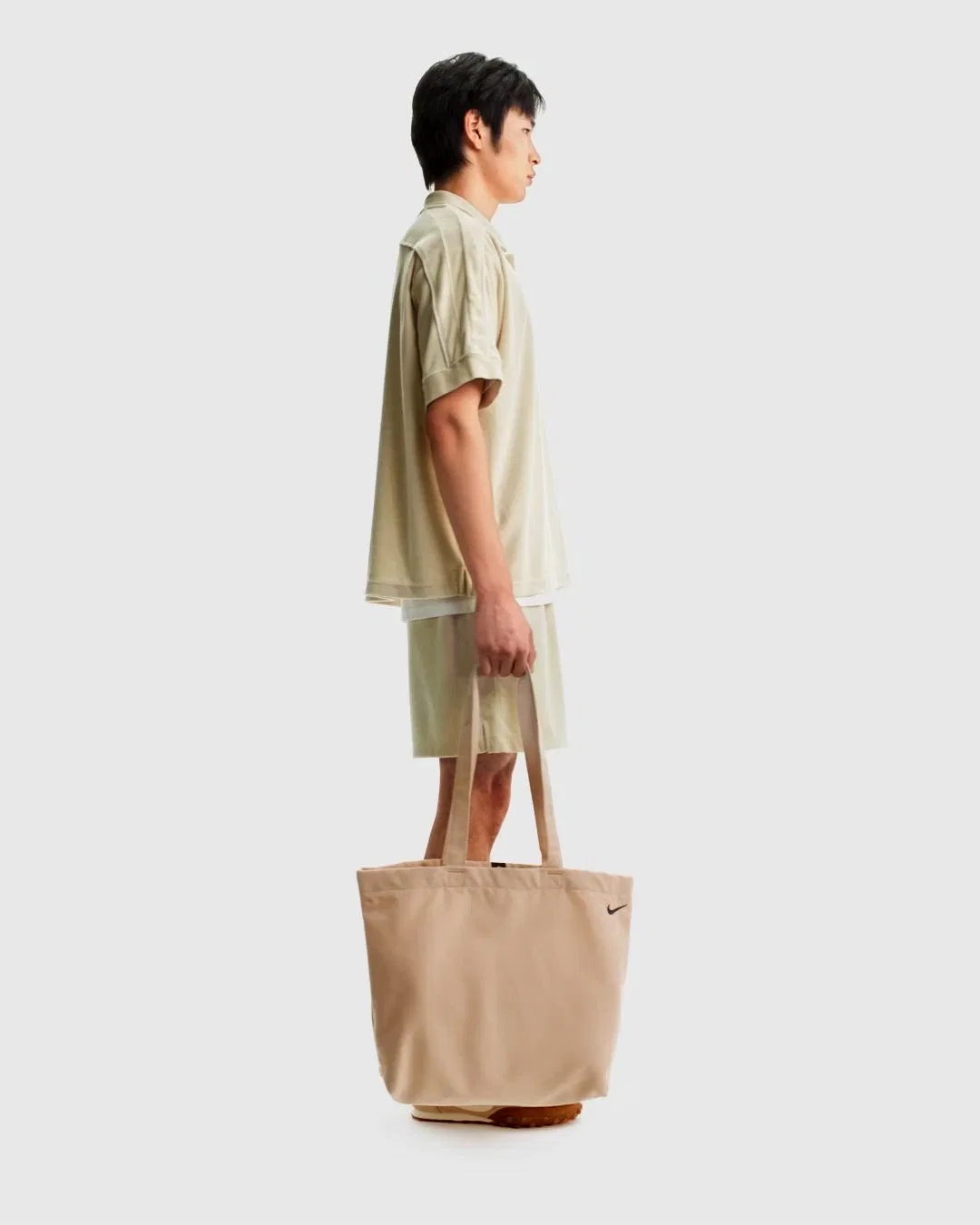 Мужское поло из французского терри с принтом Nike Sportswear Club, Light Khaki — фото 2