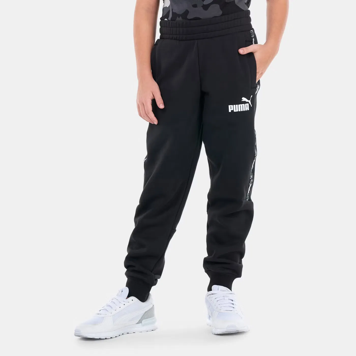 Штаны с принтом камуфляж Essentials+ Puma, черный