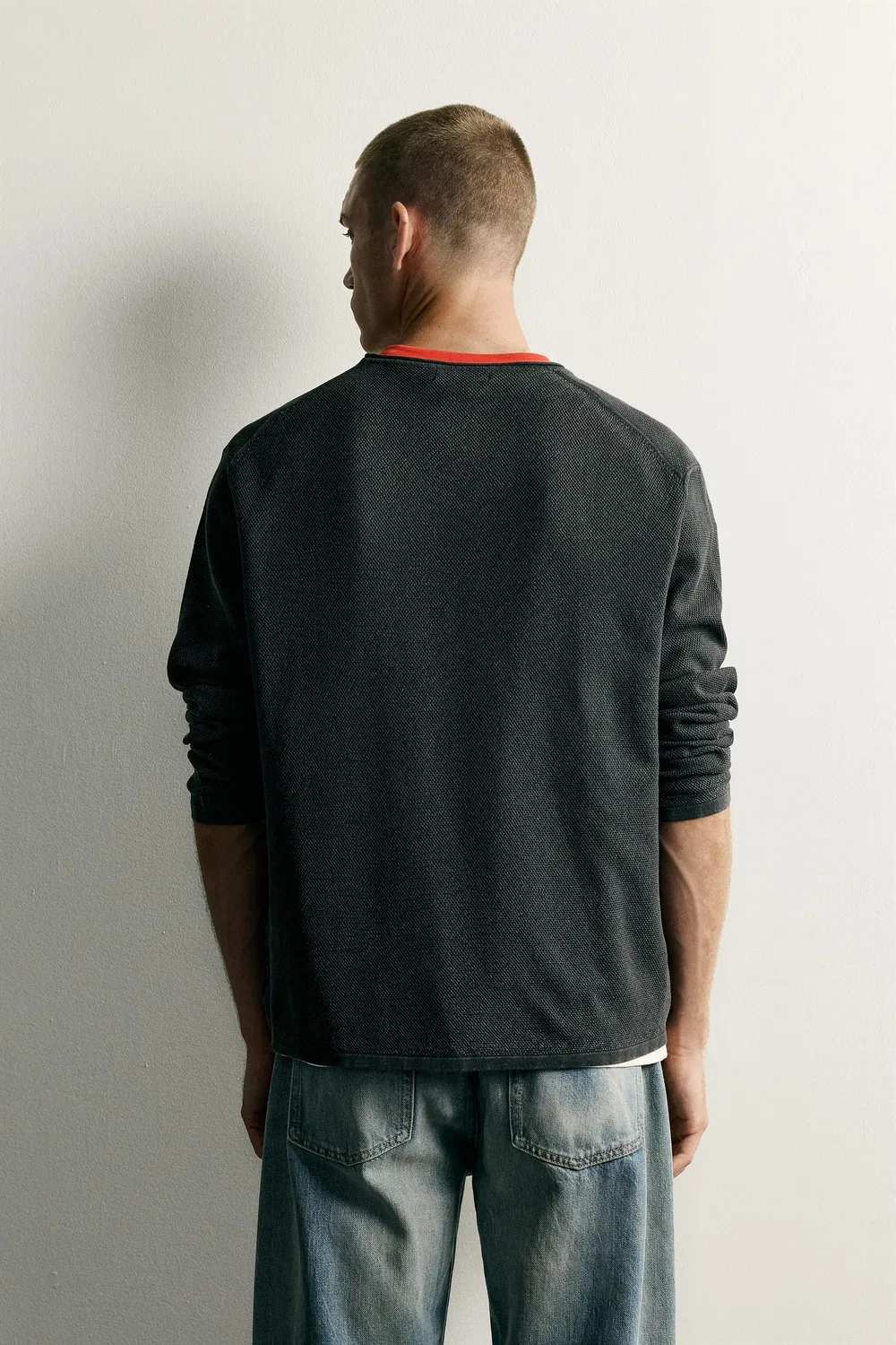Джемпер Свободный крой, фактурная ткань, эффект потертости. ZARA, Faded black — фото 3