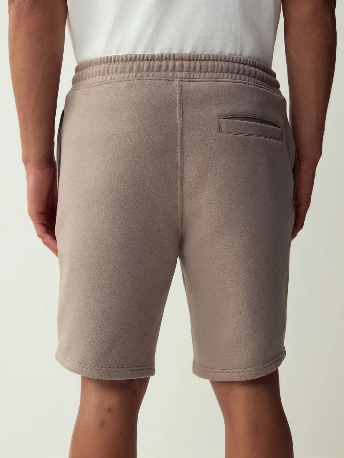 Шорты классические из велюра Light Brown Next — фото 3