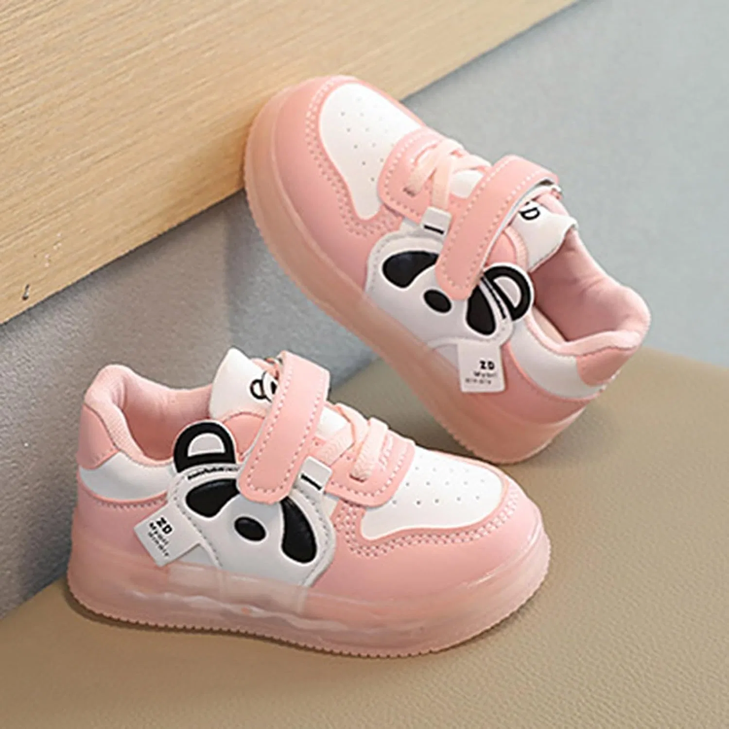 Детские кроссовки для бега с подсветкой IWIHMIV, Pink — фото 2