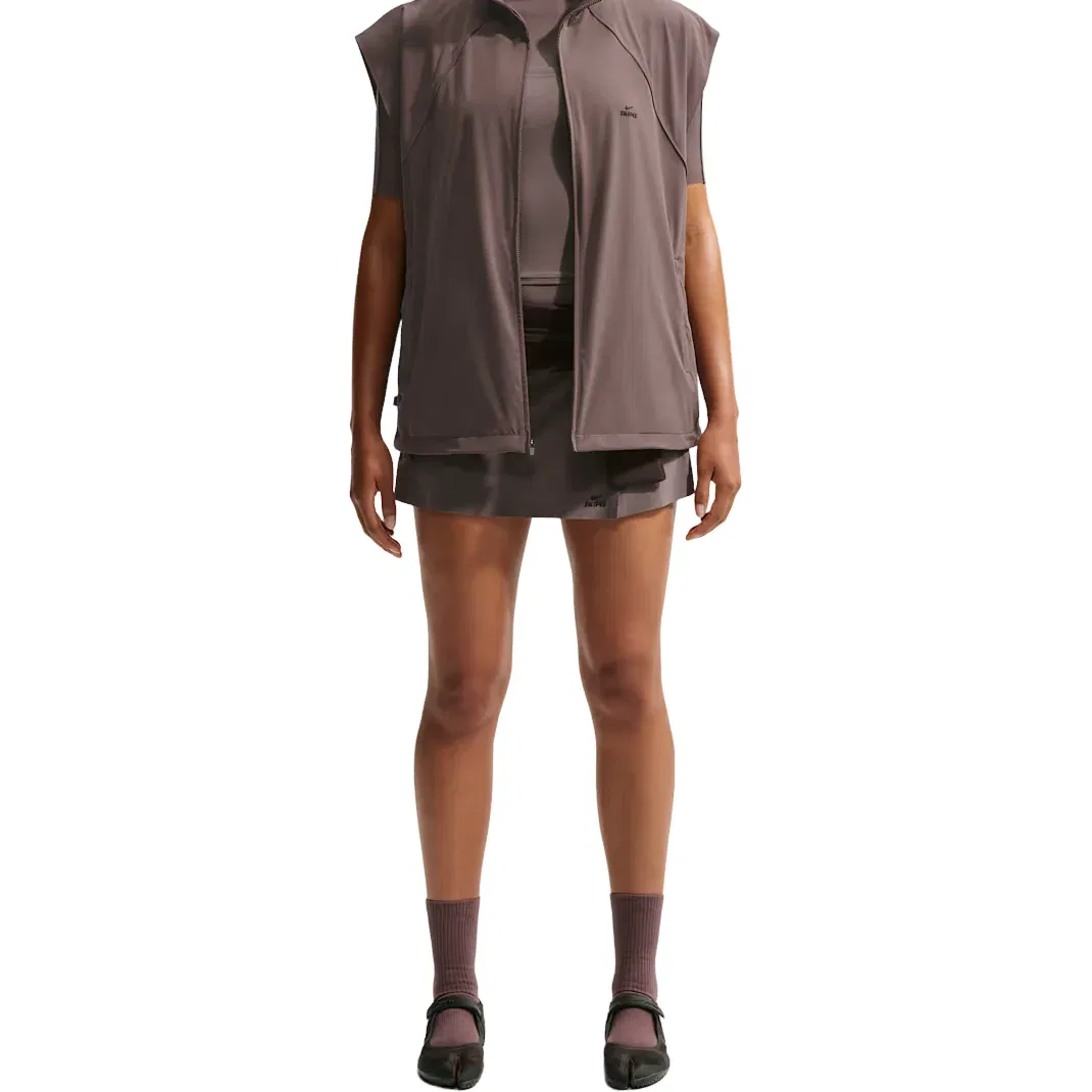 Женская юбка SKIMS Stretch Nylon Skort 'Resin' Nike, Resin — фото 2