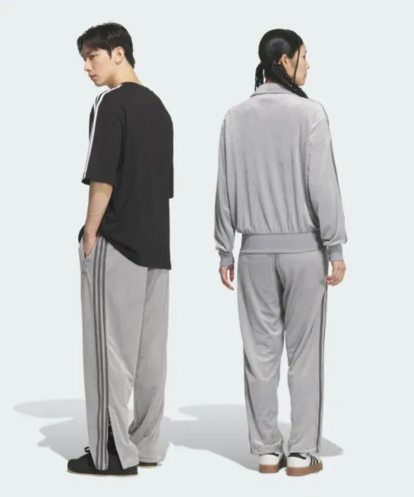 Тренировочные штаны Firebird Velour Track Pants от Adidas, светло-оникс — фото 4