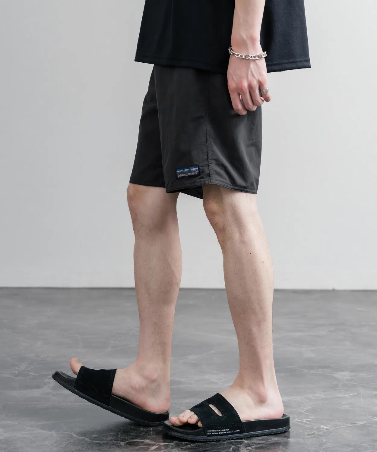Мужские широкие шорты из нейлона Wavefarer Boardshorts 19 In patagonia, Olive — фото 2