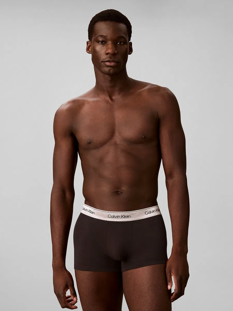 Боксерские шорты Calvin Klein коричневого цвета — фото 2
