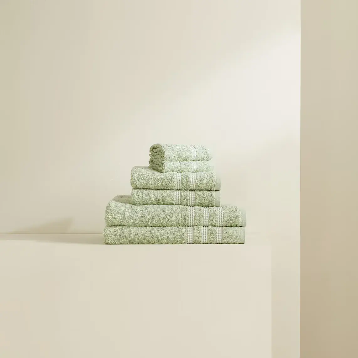 

Набор из 6 хлопковых полотенец 450 г/м2 Lirio Basics El Corte Inglés, зеленый