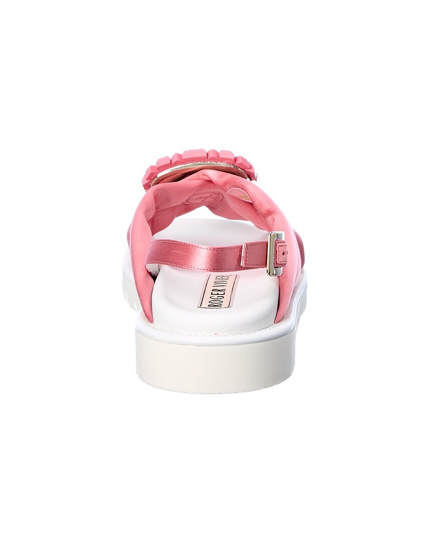 Roger Vivier Viv' Winter Атласные сандалии с пышной пряжкой и стразами, розовый
