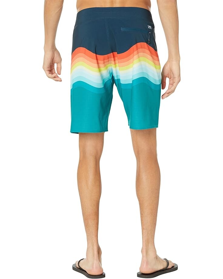 

Шорты для плавания Billabong T Street Airlite 19" Boardshorts, цвет Marine