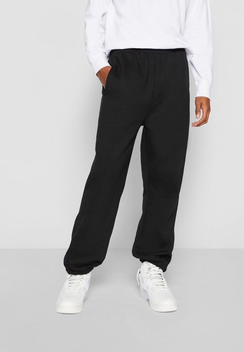 

Спортивные брюки SWEATPANTS SP Urban Classics, черный