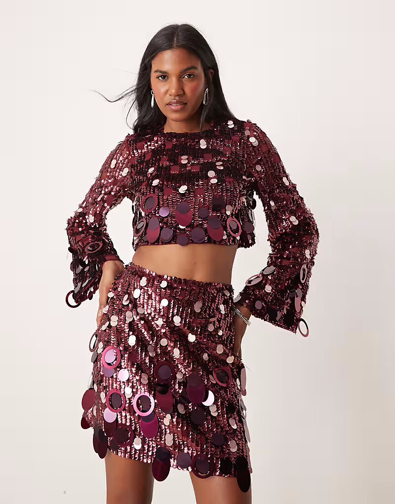 

Укороченный топ с длинными рукавами и пайетками ASOS EDITION бордового цвета