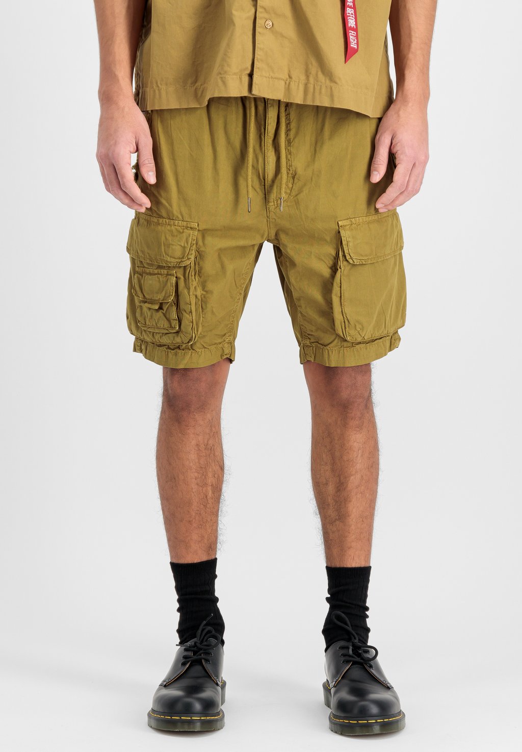 

Шорты Alpha Industries, хаки