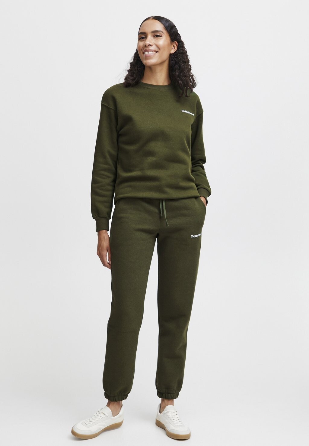 

Спортивные брюки JCRAFINE TheJoggConcept, цвет Evergreen