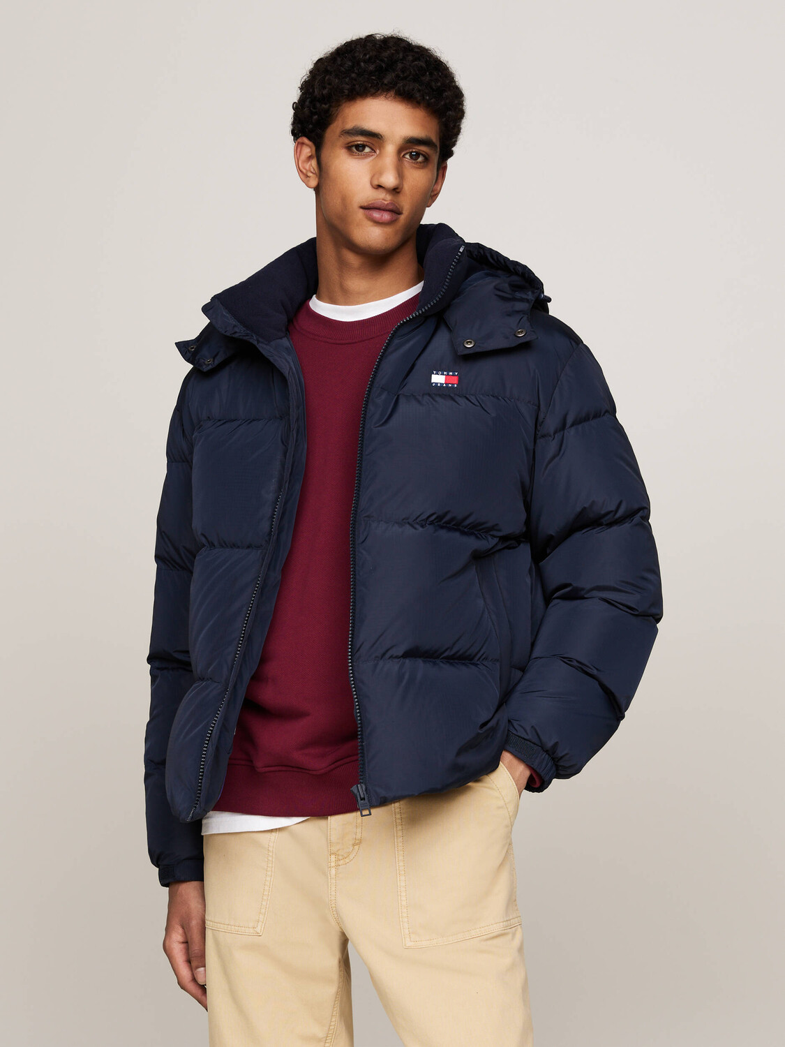 

Куртка Tommy Jeans Regular Fit, темно-синий