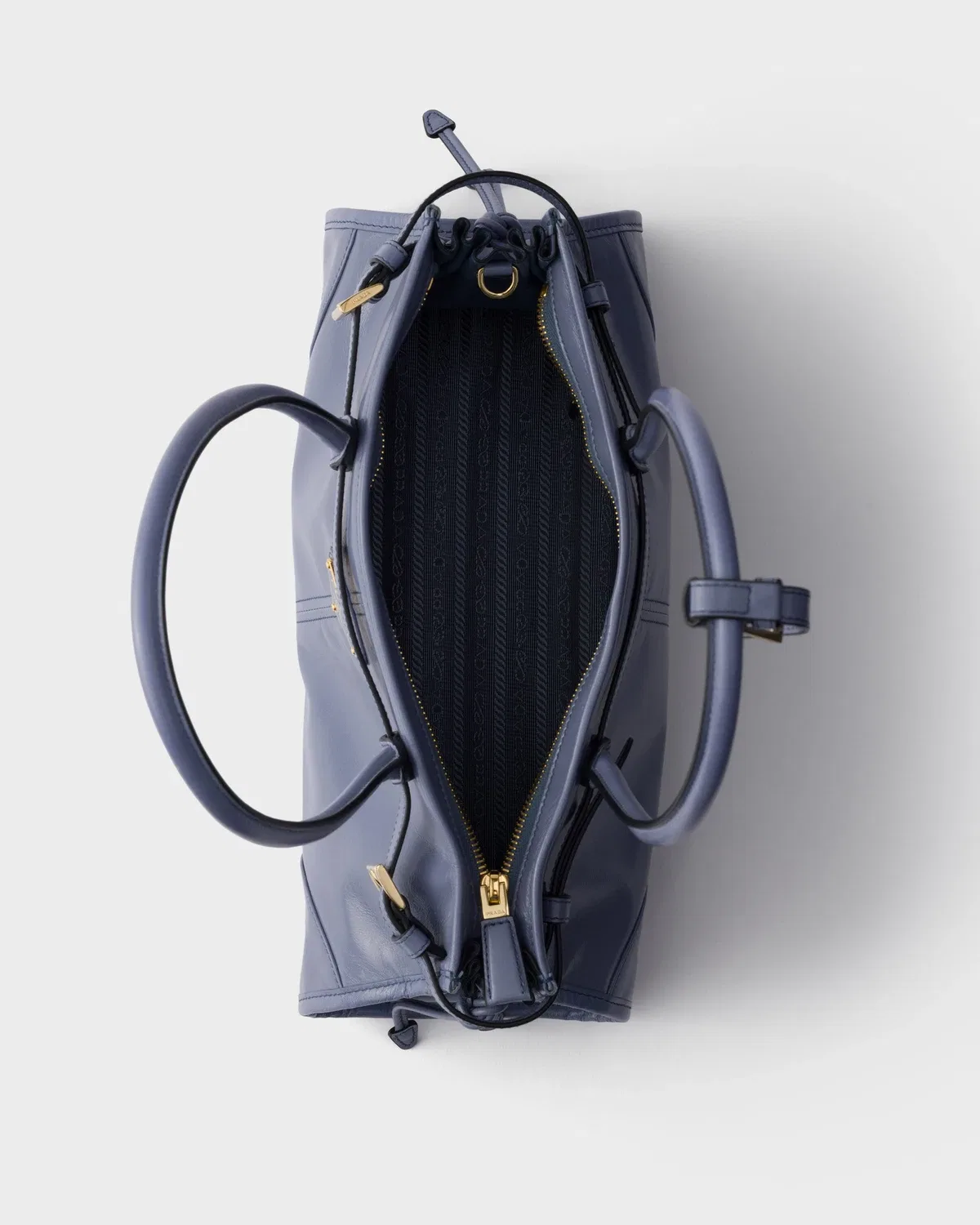 Средняя кожаная сумка Prada Bonnie, синий — фото 4