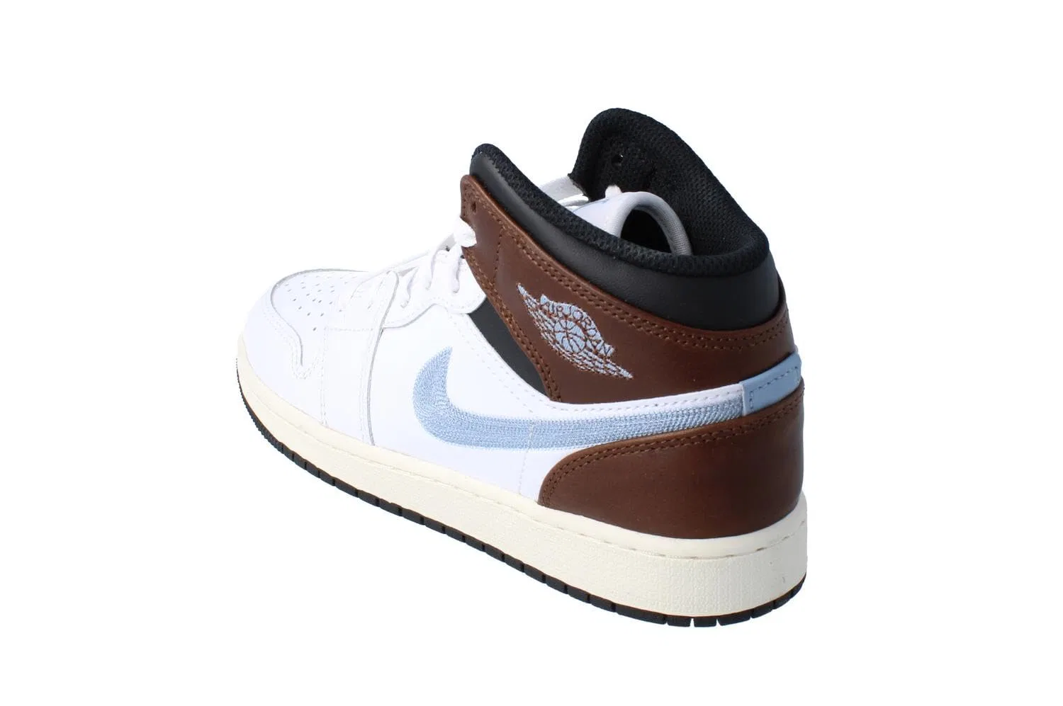 Детские кроссовки для мальчиков с шнуровкой Air Jordan 1 Mid Se (Gs) NIKE, White Blue Grey Black Vela 142 — фото 2