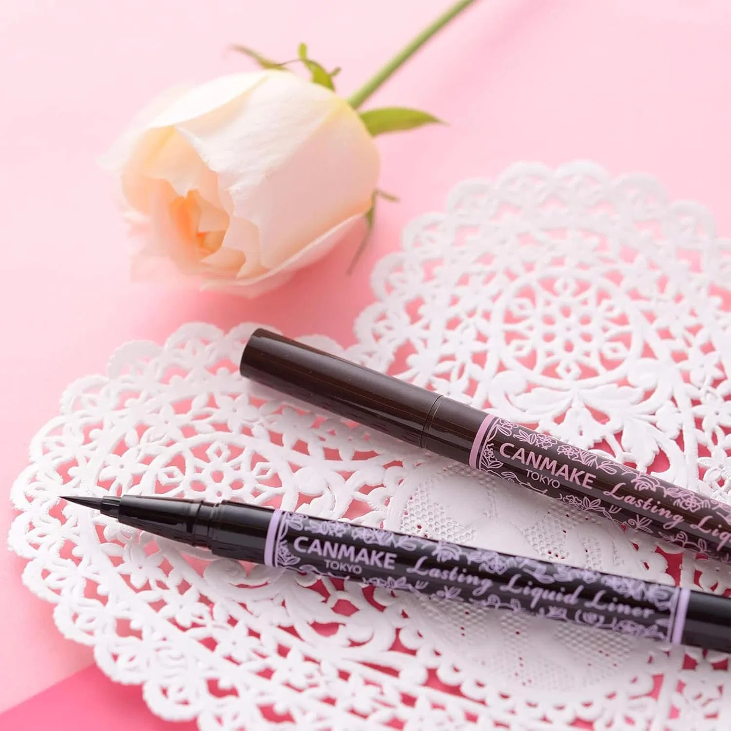 Подводка для глаз Canmake Lasting Liquid Liner 0.6 мл, Bitter Chocolate Brown — фото 2