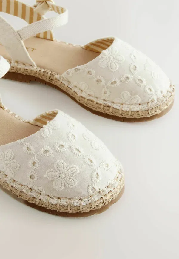 Сандалии с пряжкой Regular fit - espadrille - sandals Next, White Broderie, белый — фото 2
