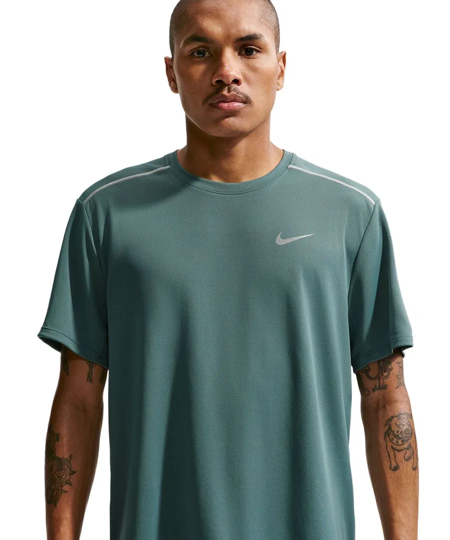 Футболка беговая Nike Dri-FIT Miler, Mineral Slate/Reflective Silver — фото 3