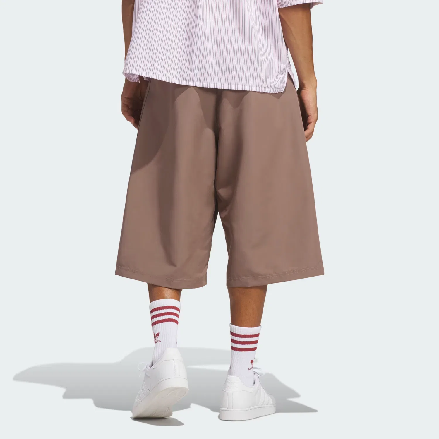 Мужские шорты свободного кроя Originals Woven Short Adidas Originals, коричневый — фото 2