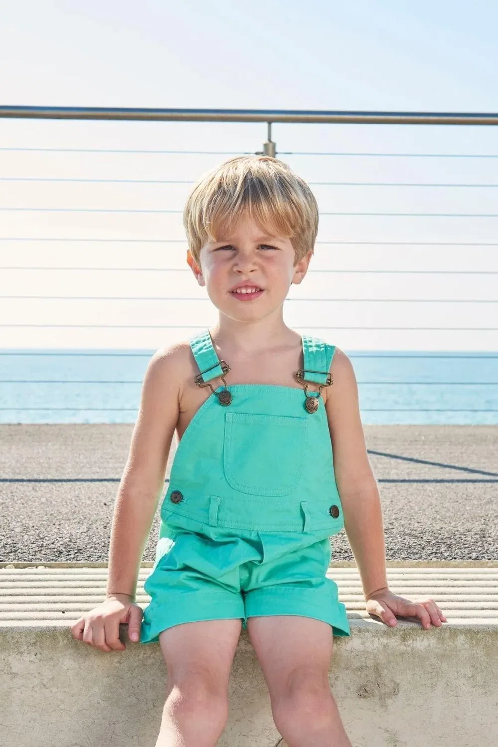 Детские джинсовые шорты-комбинезон Dotty Dungarees, Green — фото 2