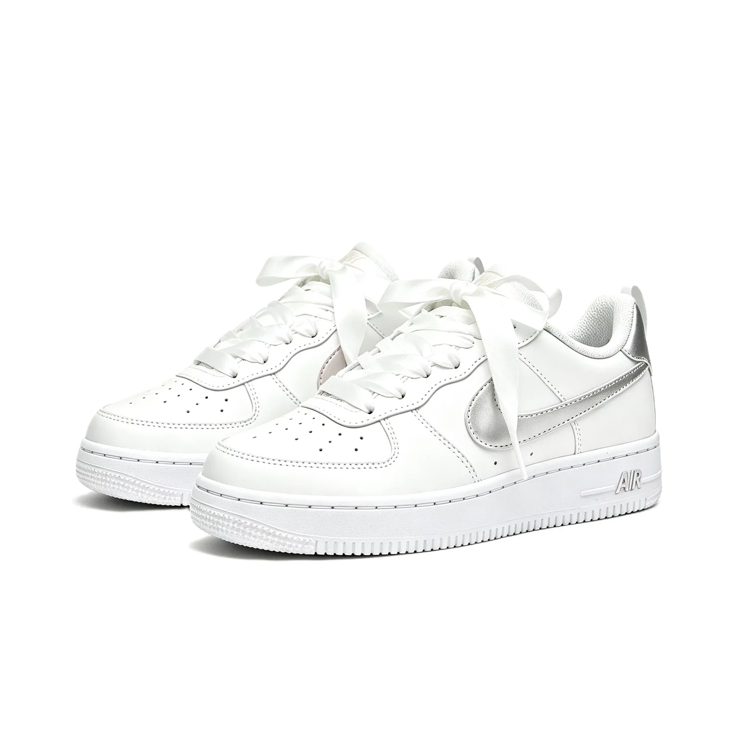 Детские кроссовки для скейтбординга с кожаным верхом Nike Air Force 1, Silver — фото 4
