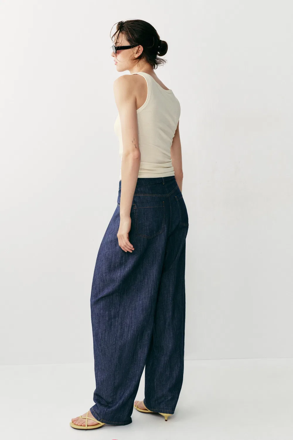Плиссированные брюки из льняной смеси ZARA, Indigo — фото 4