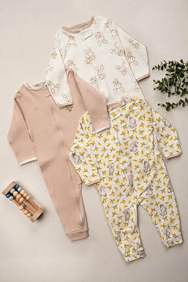Детский комбинезон с принтом 3-предметный набор Printed cotton cuffed 3-piece romper set colorful patterned Enia Baby, Beige — фото 2