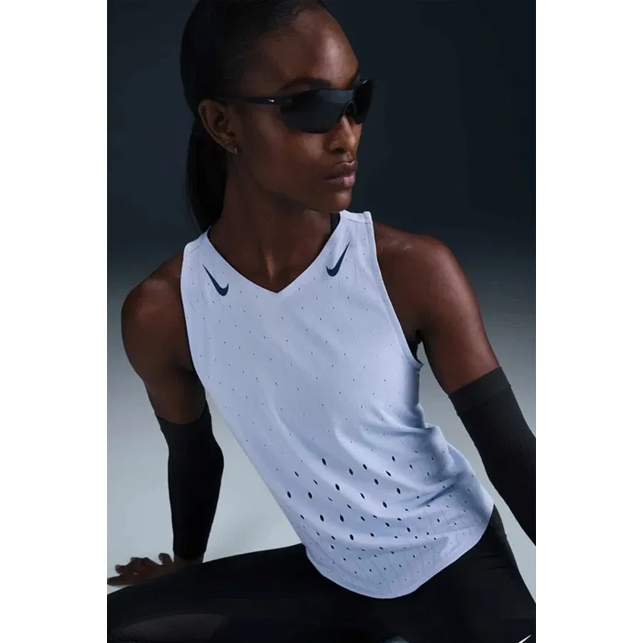 Женский спортивный топ без рукавов с V-образным вырезом Nike Aeroswift Dri-FIT ADV, Сиреневый