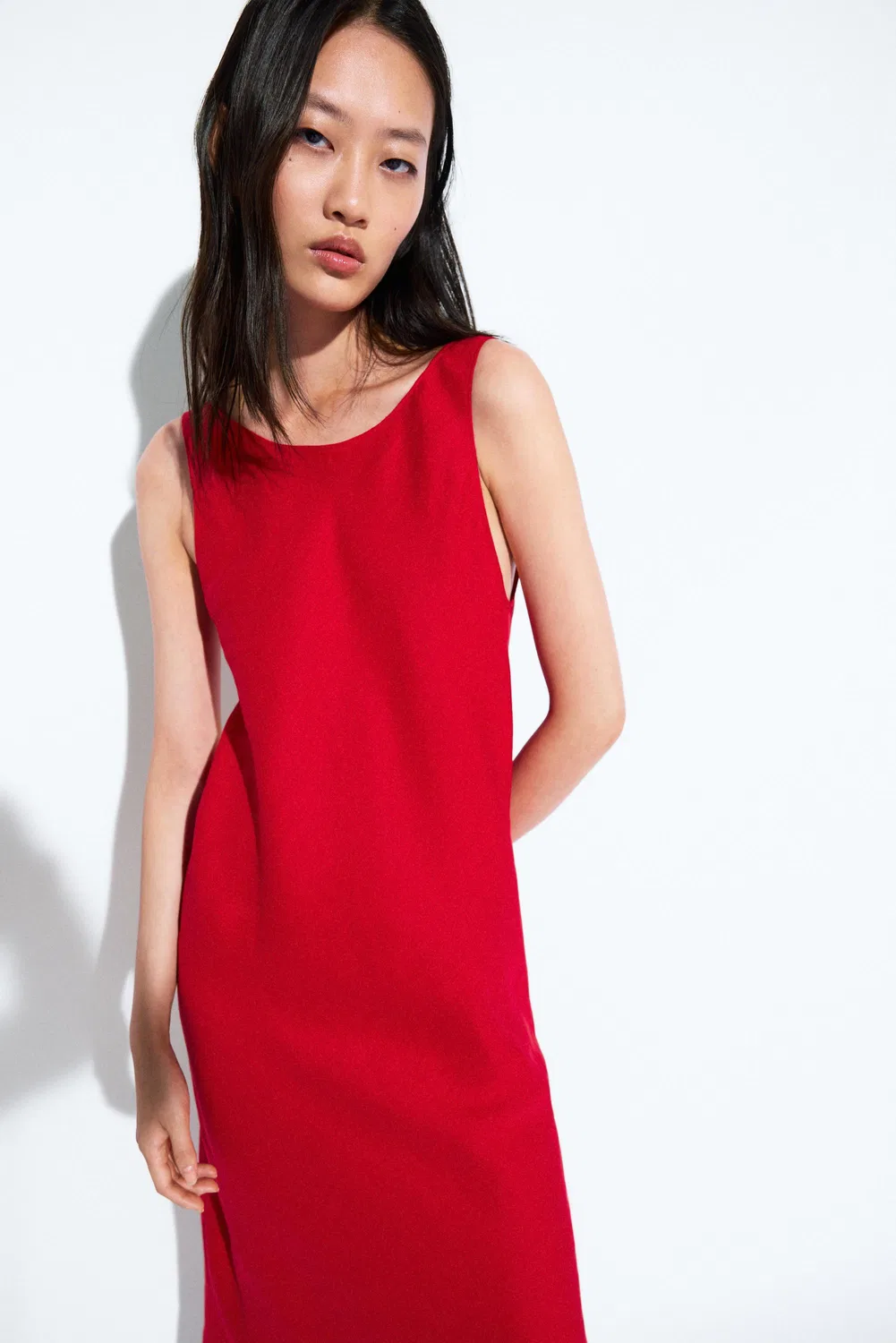 Льняное платье миди с открытой спиной Massimo Dutti, красный — фото 2