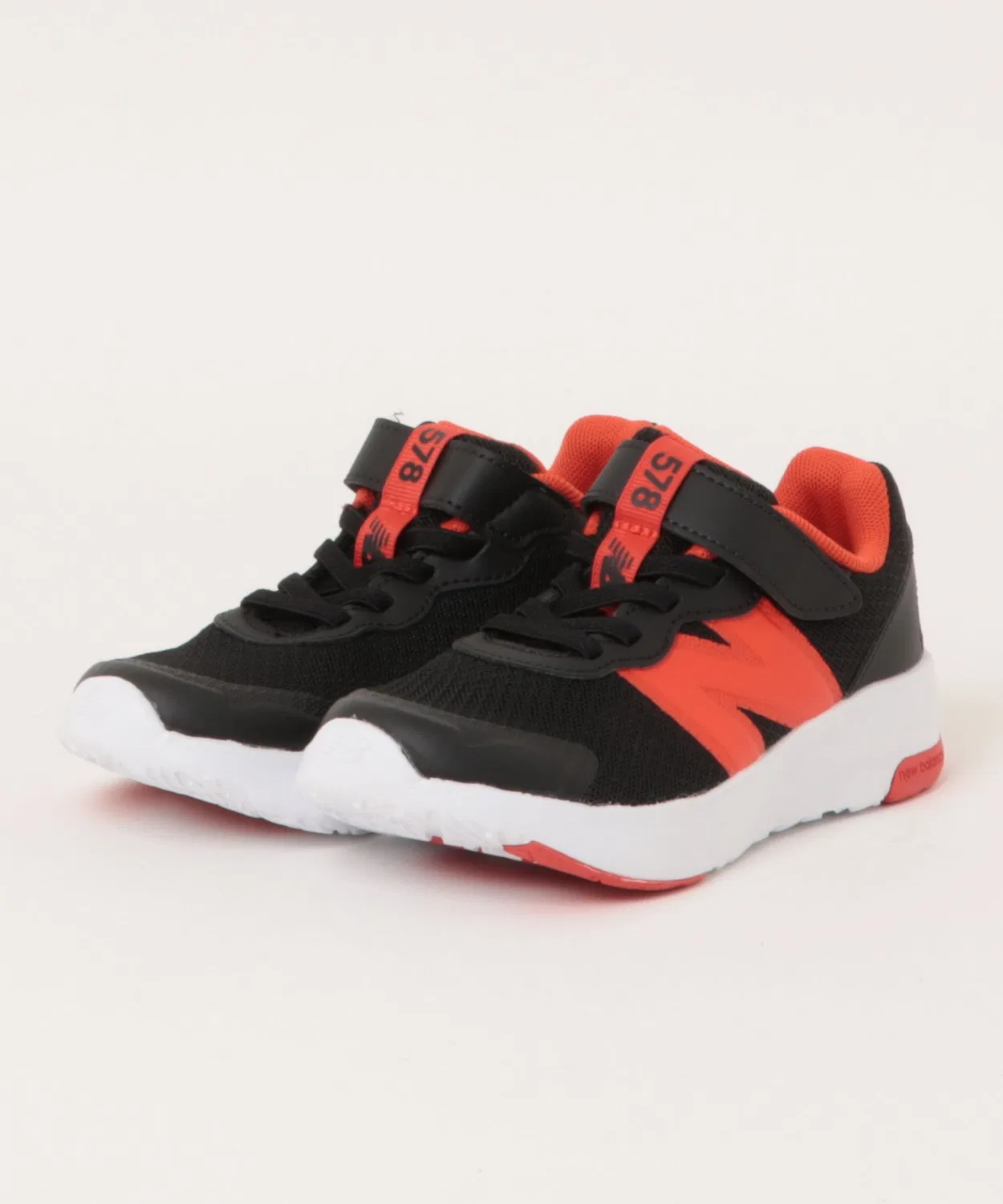 Детские кроссовки с одним ремнем и шнурками, модель P578 V1 New Balance, Black/Red